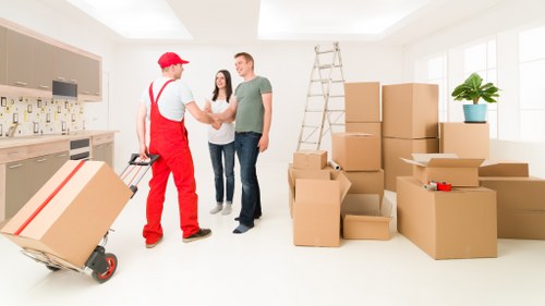 Storage organization and space-saving in the middle section